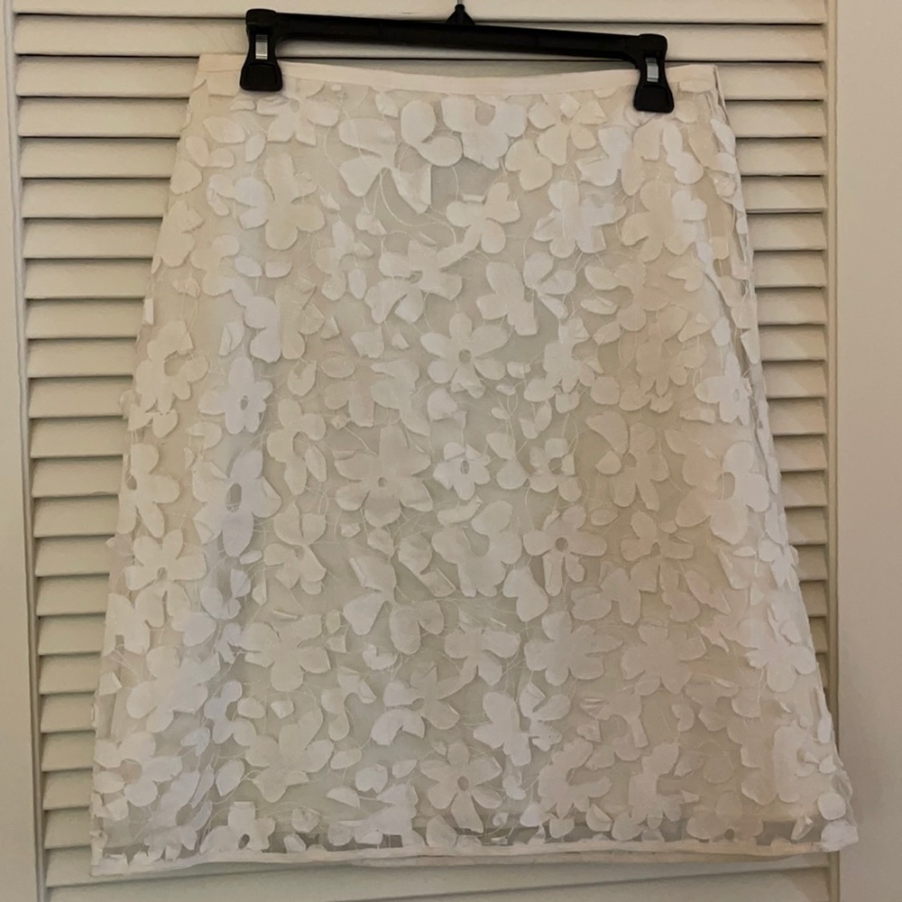 Max Studio White Skirt with floral details